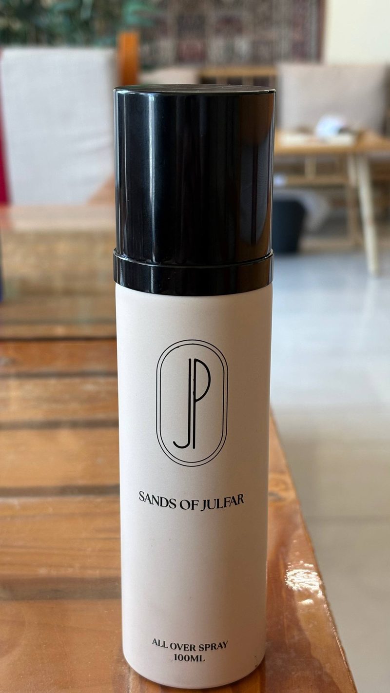 Sands of Julfar bottle detail